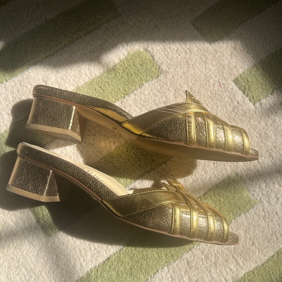 Sarah Flint Gold Heel Mules - Picture 5 of 10